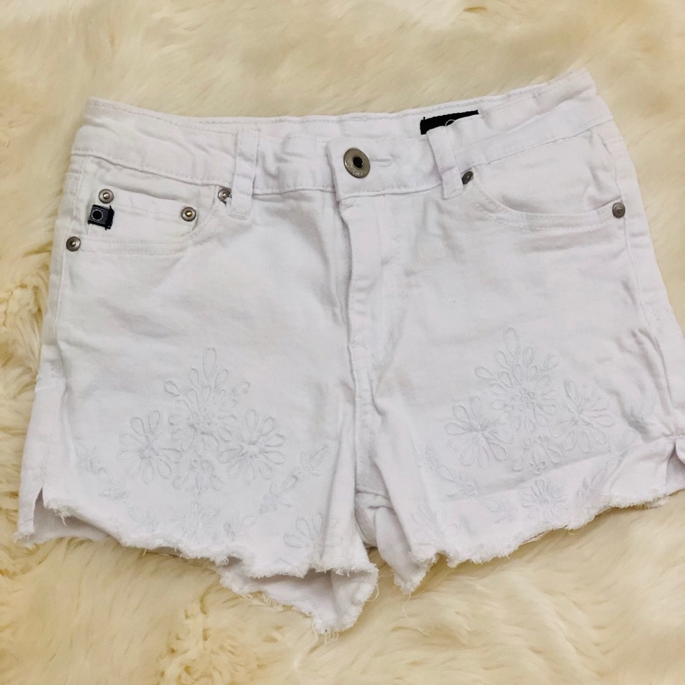 Lace flowers and bright white shorts